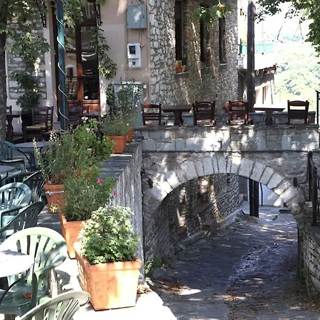 Nikolaou * Keramídhion