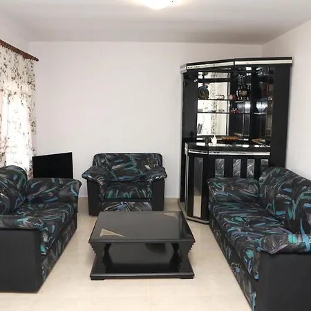 Nikolaou * Keramídhion