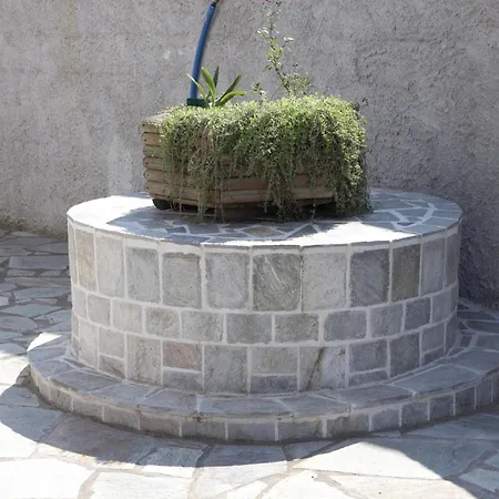 Nikolaou * Keramídhion